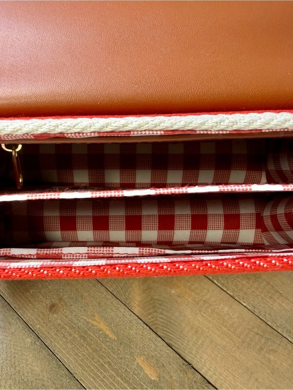 Betsey Johnson Patriotic Flag Embellished Crossbody!! - Picture 7 of 7